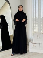 عباية ملحه | بقماش ملكي مع شاكيرا رمادي غامق