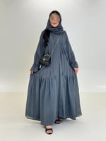 عباية سمر بقماش لنن ناعم مبطن رصاصي