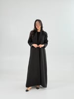 بليزر | عباية مهاب بقماش كريب ايطالي بتحديد اسود