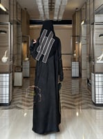 عباية ديم حرير كوري بشرائط انيقة بصمه زيتي