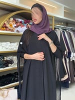 عباية سهى بقماش بلاك بيري مع شيفون برسم موف