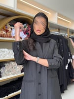 عباية وجدان بليزر بقماش كريب فلوك خطوط