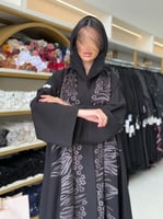 عباية شيلاء بقماش كريب الاناقة بتطريز انيق 2