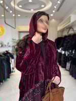 عباية حوريه بقماش مخمل مكسر مع كريب ايطالي عنابي