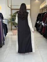 بليزر | عباية سمراء بقماش كريب ايطالي تدخيلات تطري...