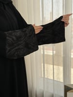 عباية ملحه | بقماش ملكي مع شاكيرا رمادي غامق