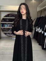 كولكشن العيد | عباية نغم بقماش كريب ملكي بتطريز وش...