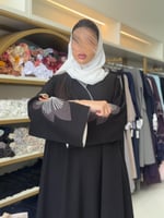 عباية شام بقماش كريب الاناقة تطريز بالكم ابيض