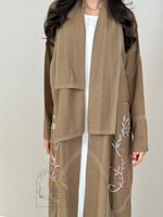 عباية شهد بيج بقماش لنن مطرز