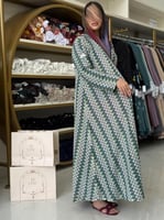 عباية نور بقماش شليشان ماتشاء تو فيس اخضر فاتح