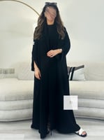 عباية كريب اندنوسي تطريز اسود بالاكمام
