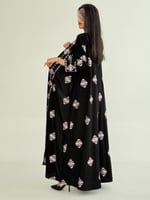 عباية فيونا بقماش كريب كوبرا مطرز