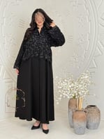 عباية وداد بقماش كريب الاناقة تدخيلات دانتل