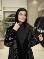 بليزر | عباية كاميلا بقماش مخمل مورد تدخيلات كريب