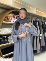 عباية ميرال بقماش كريب اوكراني مطرز فضي