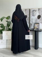 عباية ليالي انترنت كويتي تطريز عنابي