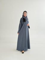 عباية خيلاء بقماش كريب مغربي ازرق