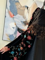 تشكيلة شتاء 2024 - عباية نهال بقماش شامواه تطريز ا...