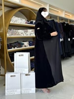 تشكيلة شتاء 2025 - عباية ارانا بقماش مخمل مطرز مع...