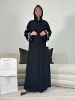 عباية يارا ا بقماش ملكي تل مطرز فضي