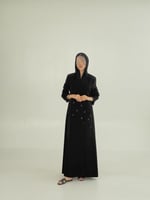 عباية | بليزر سهام بقماش كريب رموش مزين بشك ملكي