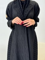 تشكيلة شتاء 2024 - عباية توانا بقماش شاكيرا مع جاك...