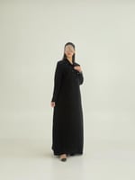 بليزر | عباية لولوه بقماش كريب رموش مزين بلولو