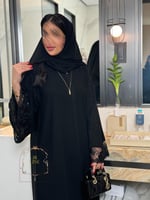 عباية مارسيلا بقماش كريب ملكي مزين بشك بالكم