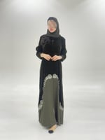 عباية الماس بقماش مخمل كوري بتطريز ورود زيتي (فتحة...