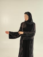 عباية زينب بقماش مخمل كوري تدخيلات شيفون بني