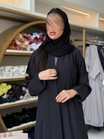 عباية كادي بقماش كريب الاناقه بتحديد قيطان كحلي