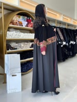 عباية ايفنت بقماش كريب الابداع مع دانسون بتطريز اح...