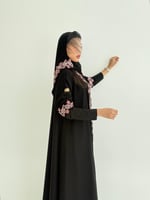 عبايه تسواهن بقماش انترنت دبل كلوش تطريز بأناقة فا...