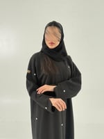 عباية ريلان بقماش جوخ مزين بشك