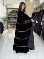 عباية هيم بقماش مخمل كوري طبقات بكلفه بني