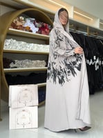 عباية بيلسان حرير كوري مطبع بيج