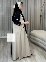 عباية روزان l بليزر الاناقة مزين بازراير - بيج