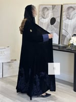 عباية جوزين - مخمل اصلي مطرز - كحلي (بدون ياقة )