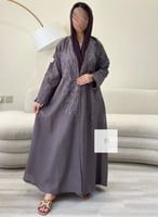 جديد الصيف | عباية بقماش لنن مطرز- باذنجاني