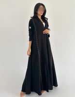 كريب ملكي اسود مطرز خطوط كلوش