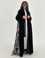 مخمل اسود كوري مع مخمل ملون في الخلف كلوش