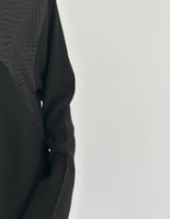 كريب ملكي وجاكار واقف كلوش