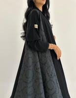 كريب ملكي مع جوانب تفته واطراف كلوش