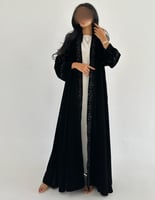 مخمل اسود مطرز قصة كلوش