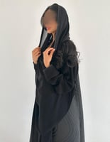 كريب مع جوانب ومن الخلف تفته كلوش