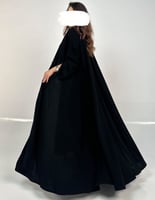 عباية كريب ملكي وجاكار ياقة