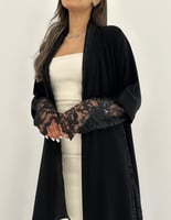 كريب مع دانتيل فرنسي فاخر جوانب وأكمام