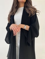 عباية كريب ملكي كلوش مع فتحة في الكم