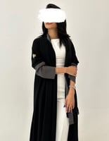 عباية كلوش أسود فاحم واكمام لنن خيشه