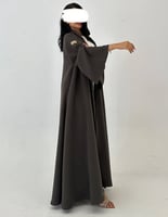 عباية كلوش زيتي أكمام كلوش عملية